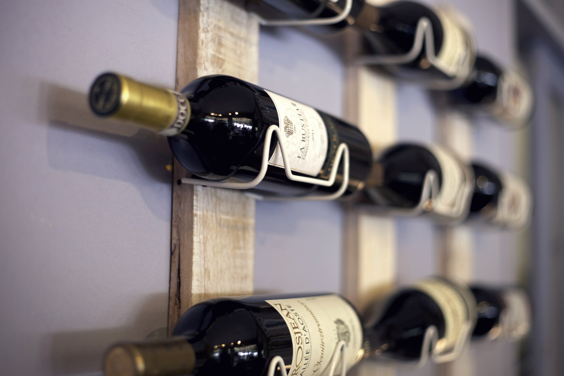 Aménager une cave à vin : 4 conseils – Blog BUT
